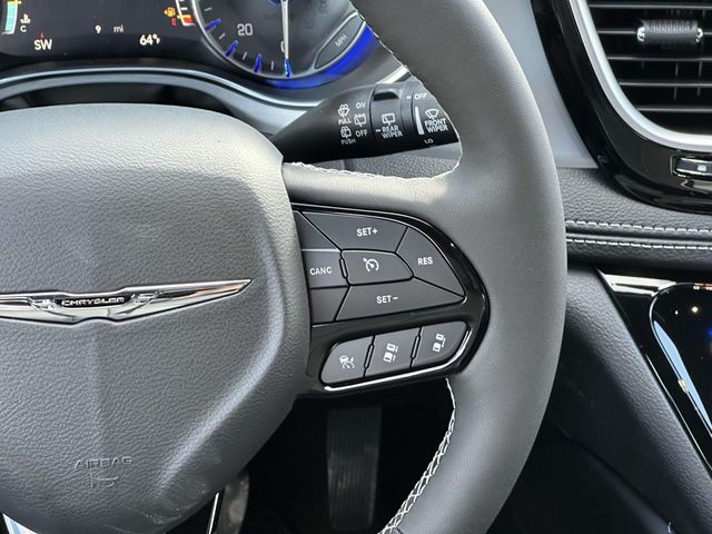 2025 Chrysler Pacifica Limited - Photo 10