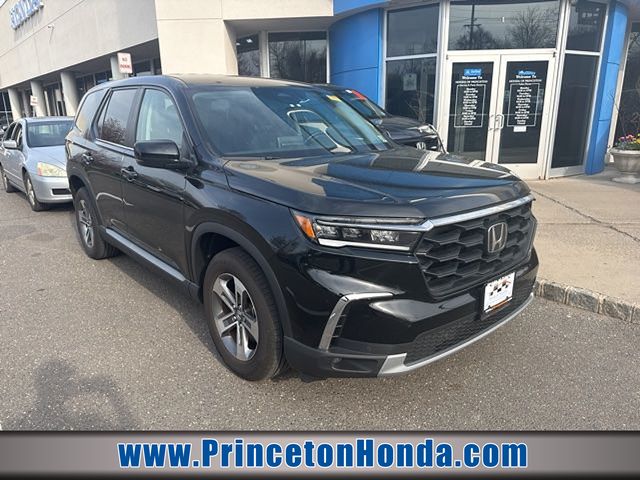 Crystal Black Pearl 2024 Honda Pilot EX-L AWD SUV / Crossover All-Wheel Drive Automatic