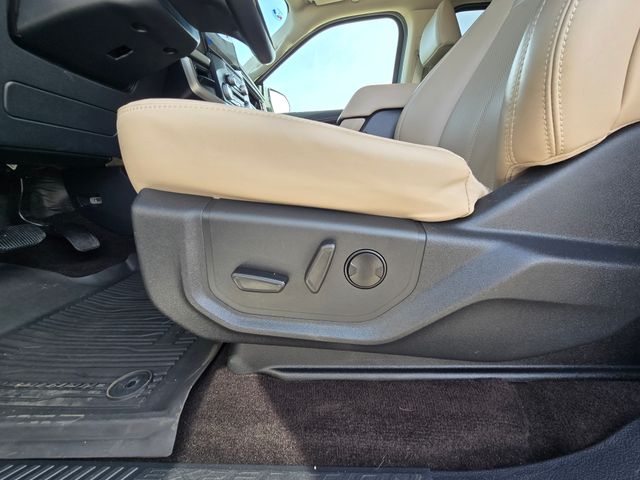 2023 Ford Expedition XLT:167703A