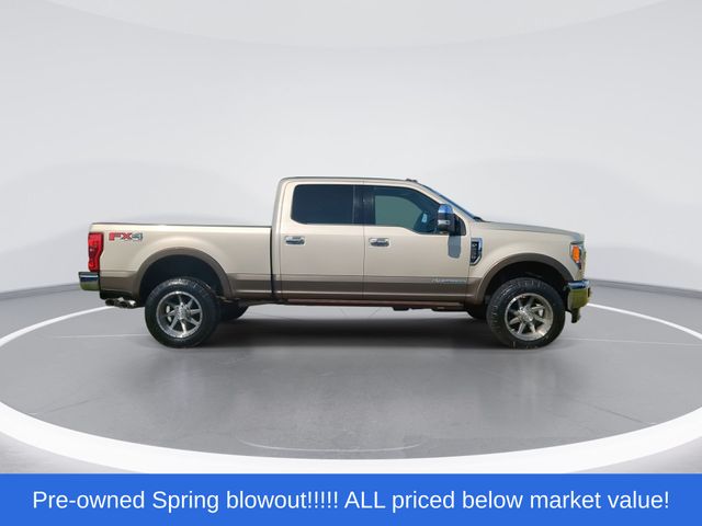 Used 2017 White Gold Metallic Ford King Ranch image 9