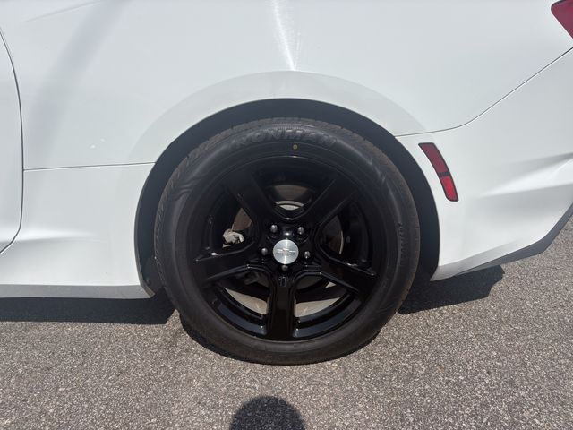 2023 Summit White Chevrolet Camaro 1LT RWD Coupe