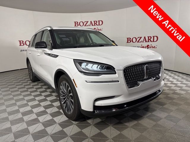 2022 Pristine White Metallic Tri-Coat Lincoln Aviator Reserve RWD SUV