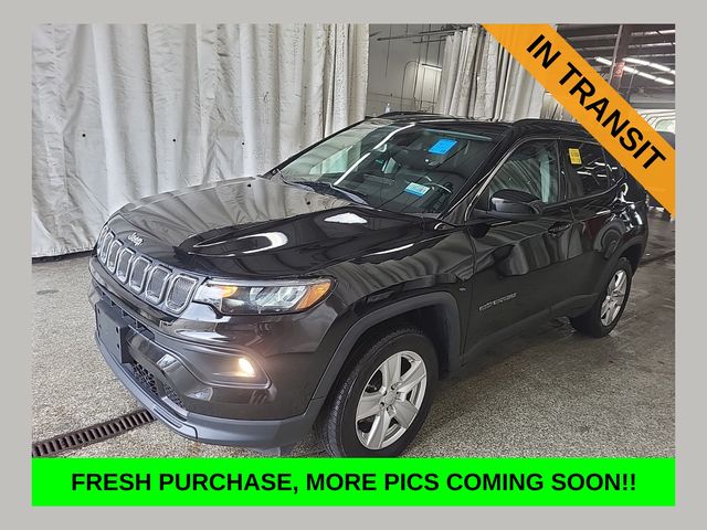 Diamond Black Crystal Pearlcoat 2022 Jeep Compass SUV / Crossover Four-Wheel Drive 9-Speed Automatic