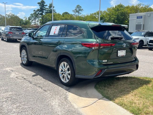 Used 2023 Toyota Highlander Hybrid SUV