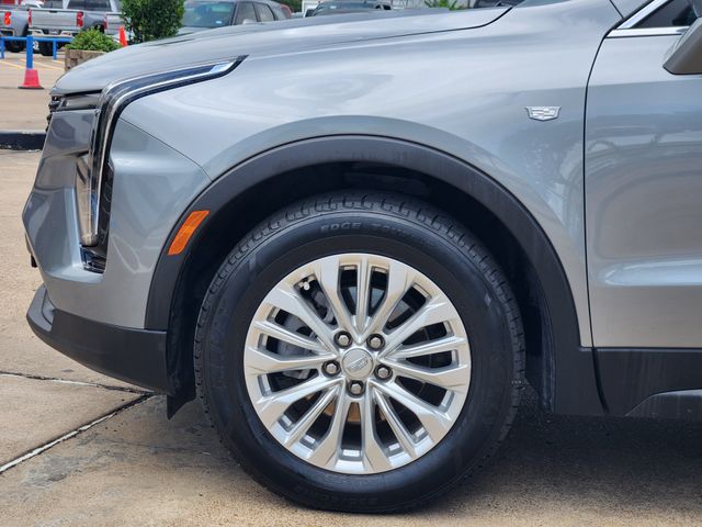 2024 Cadillac XT4 Luxury Silver at Tom Peacock Cadillac