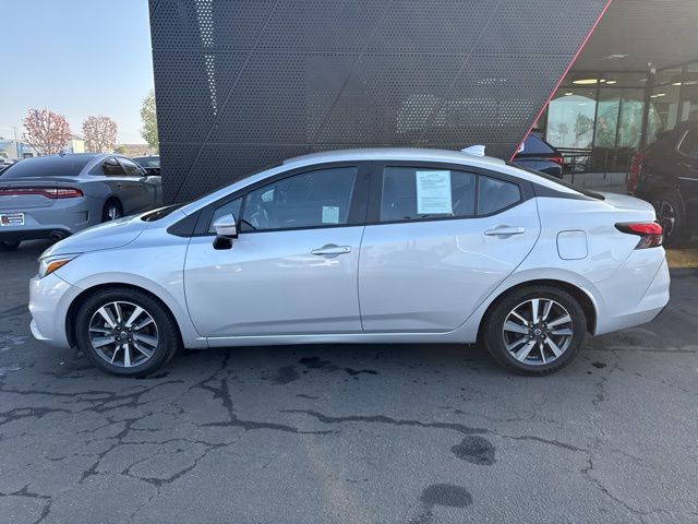 2021 Nissan Versa 1.6 SV 8