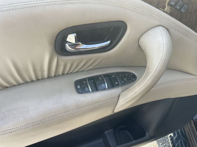 Used 2017 Brown Nissan Platinum image 13