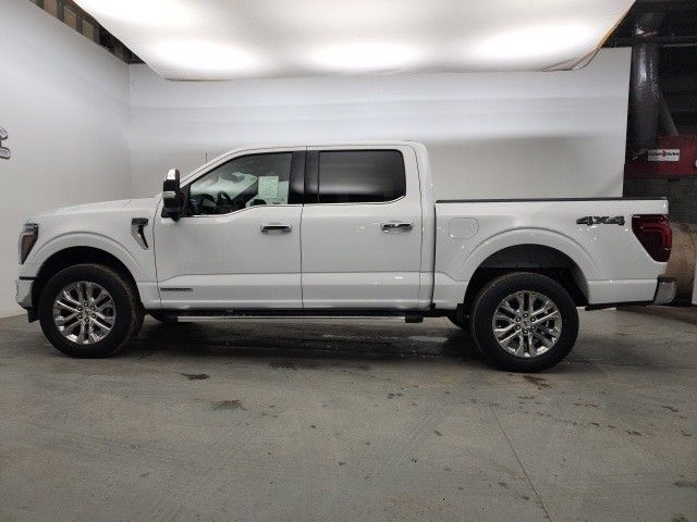 New 2025 White Ford Lariat image 4