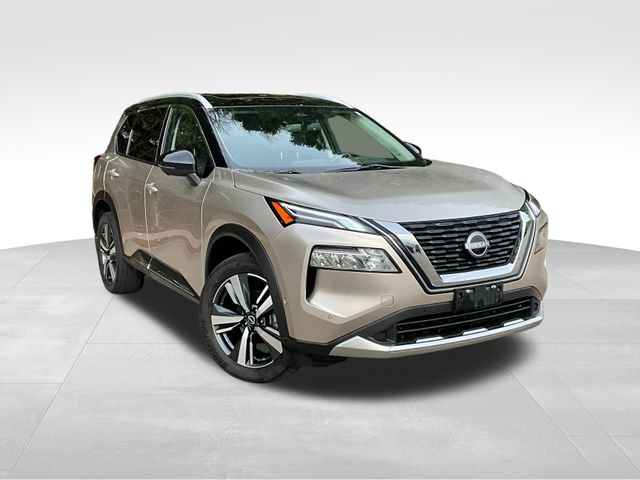 Champagne Silver Metallic/Super Black 2023 Nissan Rogue Platinum AWD SUV / Crossover All-Wheel Drive Continuously Variable Transmission