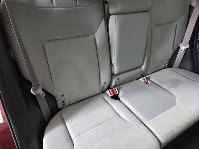 2015 Honda CR-V LX photo 17