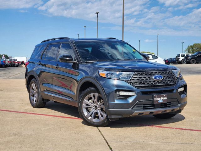 2022 Ford Explorer XLT 2