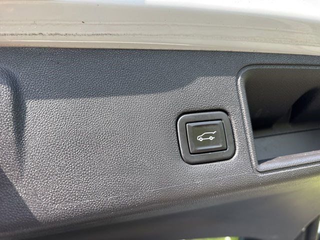 2021 GMC Terrain SLT photo