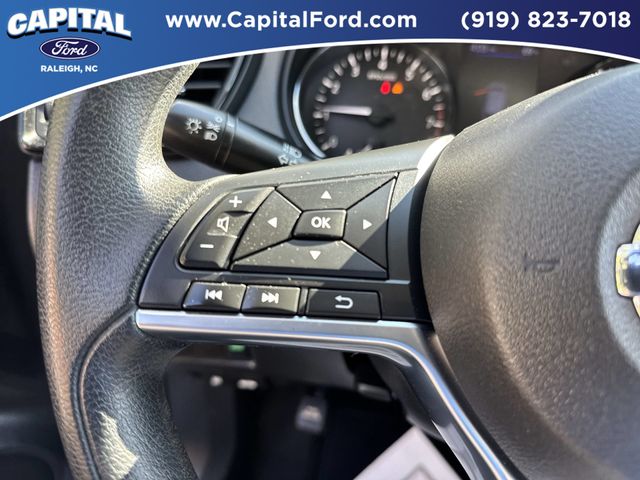 Used 2019 Silver Nissan S image 22
