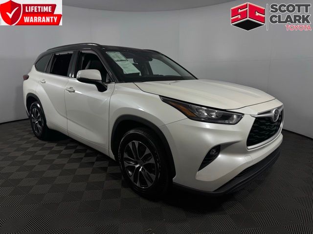 2020 Toyota Highlander XLE FWD