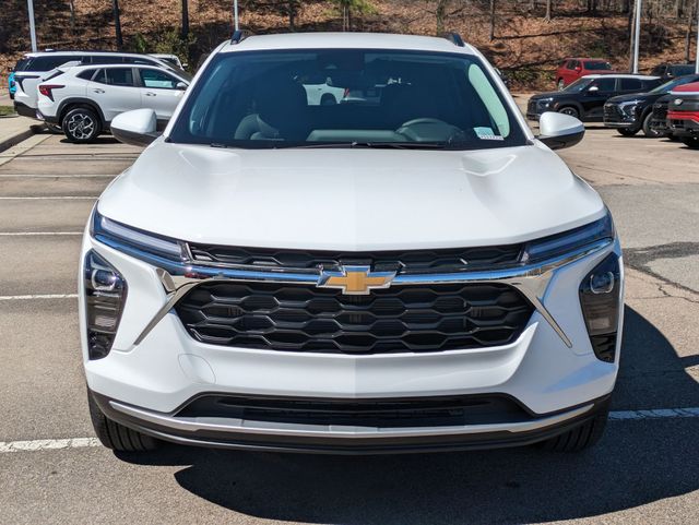 2025 Chevrolet Trax LT photo