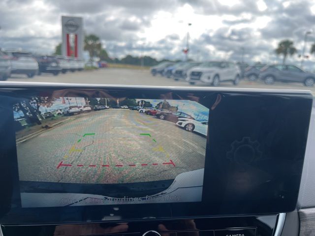 Used 2025 Black Nissan 2.5 SV image 31