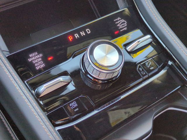 Used 2024 Gray Jeep Summit Reserve image 26