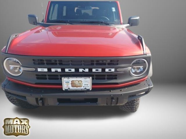 2024 Ford Bronco Black Diamond 4