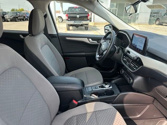 2021 Ford Escape SE 13