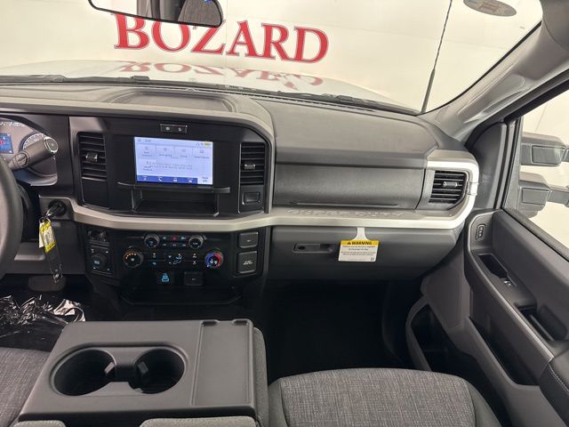 2025 Oxford White Ford Super Duty F-350 SRW XLT 4X4 Truck