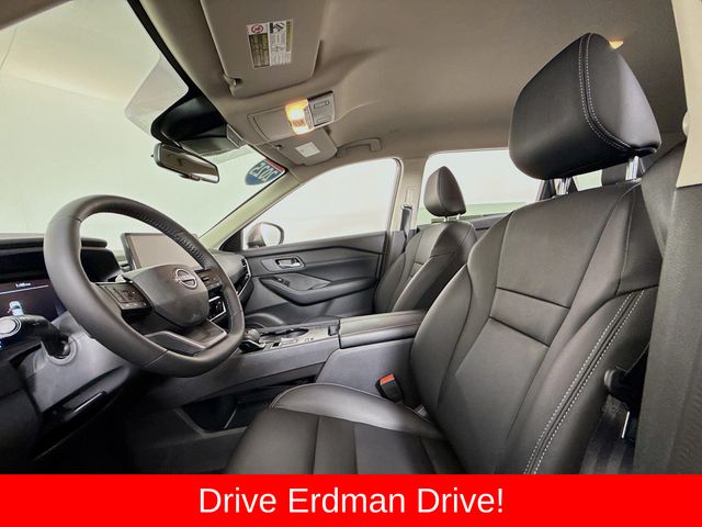 Used 2025 Nissan Rogue SUV