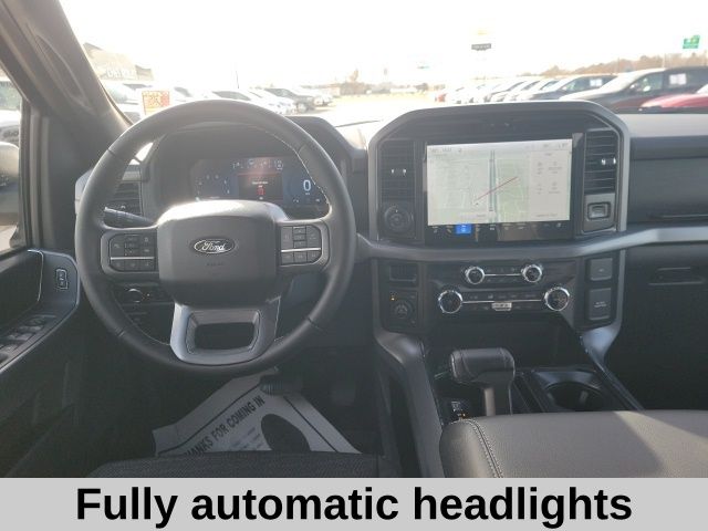 View vehicle photo 4