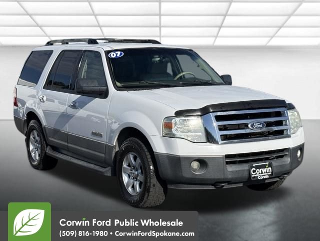Oxford White Clearcoat 2007 Ford Expedition XLT 4WD SUV / Crossover Four-Wheel Drive 6-Speed Automatic Overdrive