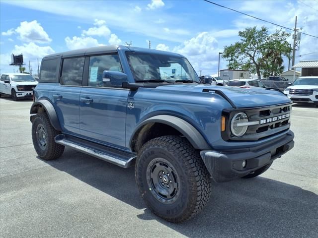 2025 Ford Bronco Outer Banks photo