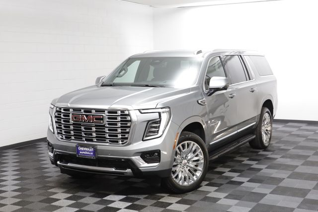 2025 GMC Yukon Denali AWD's photo