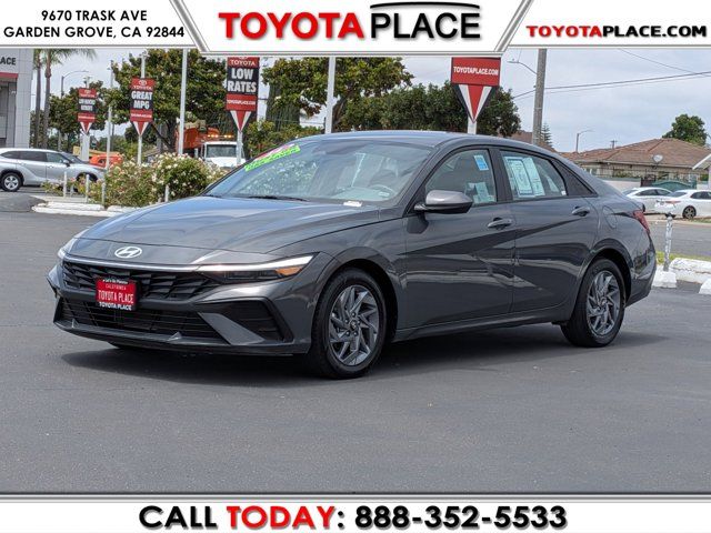 2024 Hyundai Elantra 2.0 SEL IVT's photo