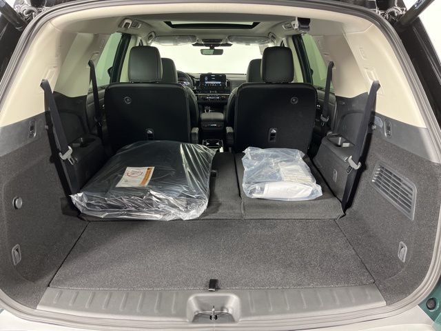 2025 Obsidian Green Pearl/Super Black Nissan Pathfinder SL FWD SUV