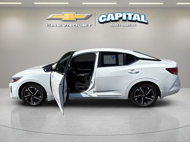 Used 2024 White Nissan SV image 9