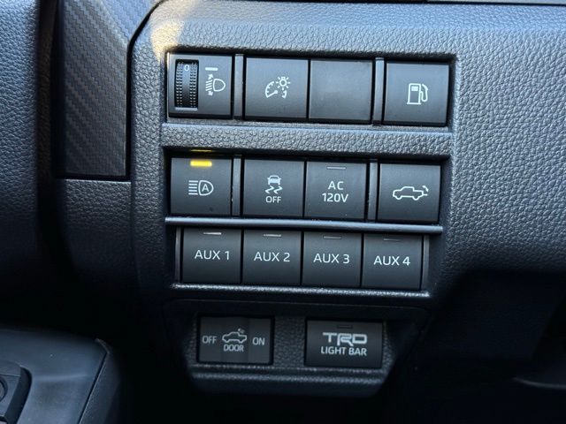 2025 Toyota Tacoma TRD Pro - Photo 10