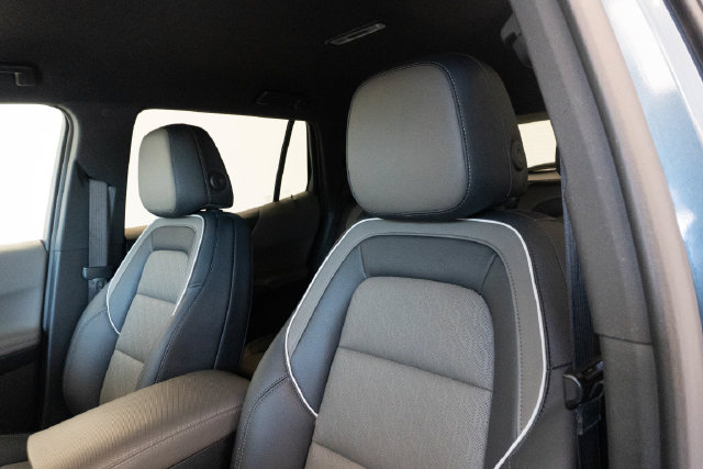 Used 2025 Chevrolet Equinox SUV