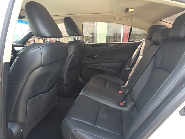 Used 2020 Lexus ES Sedan