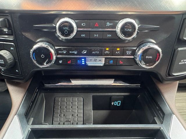 Used 2025 White Ford King Ranch image 27