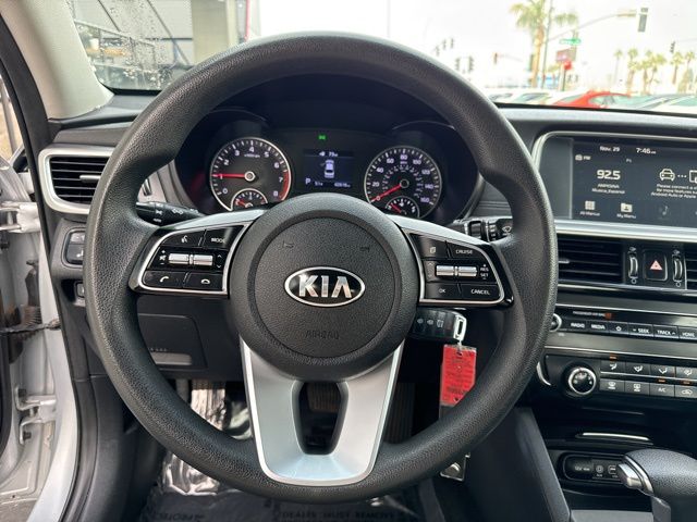 2020 Kia Optima LX 12