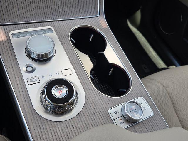 2027 Genesis GV80
