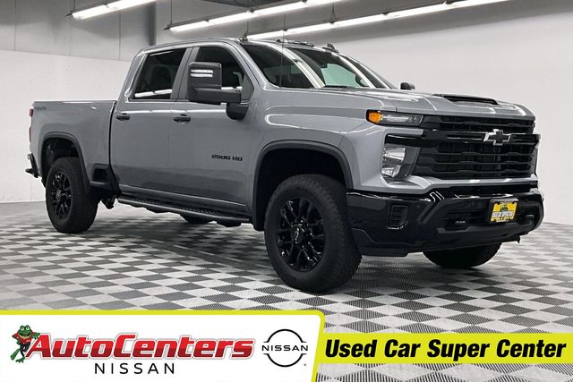 Sterling Gray Metallic 2026 Chevrolet Silverado 2500HD Custom Crew Cab 4WD Pickup Truck Four-Wheel Drive 10-Speed Automatic