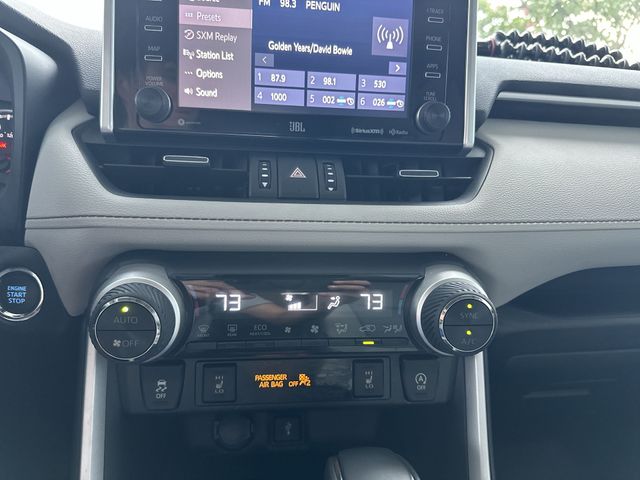 Used 2020 Gray Toyota XLE Premium image 19