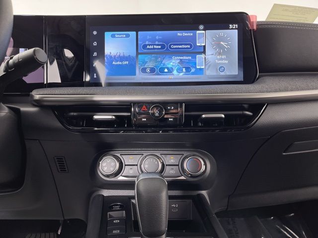 2025 Gun Metallic/Super Black Nissan Kicks SV FWD SUV