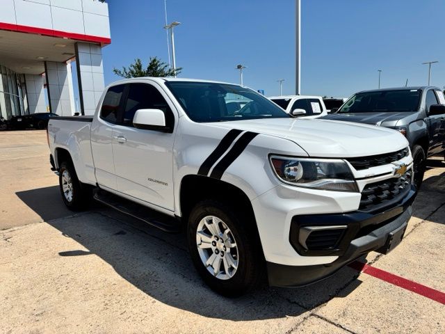 Summit White 2021 Chevrolet Colorado Pickup Truck 4X2 6-Speed Automatic