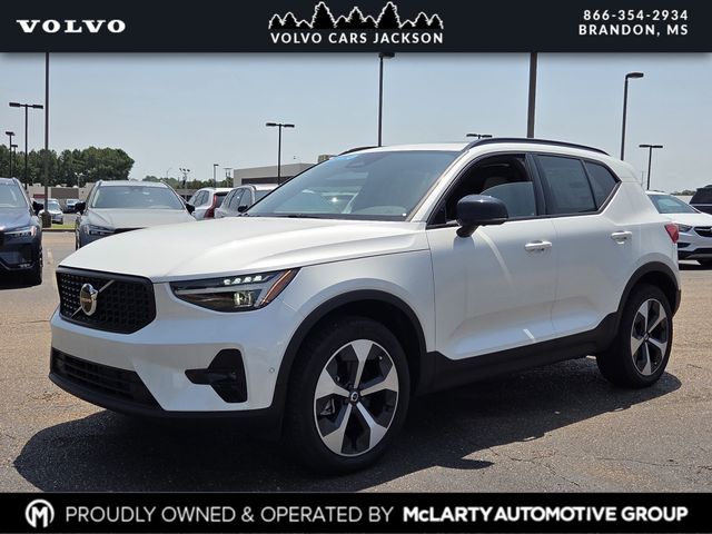 Used 2026 Volvo XC40 SUV