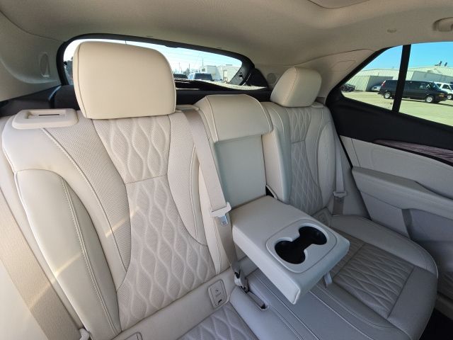 2023 Buick Envision Avenir:C02541