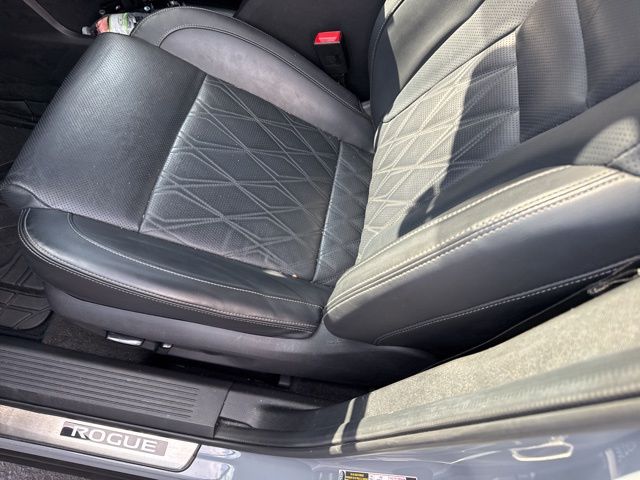 2023 Boulder Gray Pearl Nissan Rogue Platinum FWD SUV