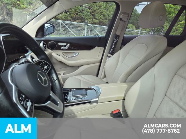 Used 2021  Mercedes-Benz GLC 300 image 5
