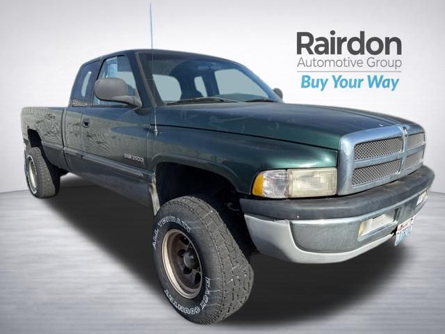 Forest Green Pearl Coat 1999 Dodge RAM 2500 Laramie SLT Club Cab 4WD Pickup Truck Four-Wheel Drive 5-Speed Manual