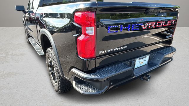 Used 2024 Black Chevrolet ZR2 image 35