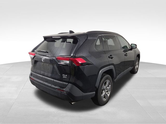 2022 Toyota RAV4 XLE photo
