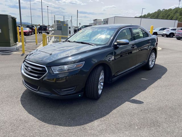 2015 Ford Taurus Limited 8